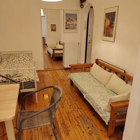 Cosy Open Large By Ruins Helexpo Thessaloniki